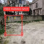 Center Of Varna-free Parking *